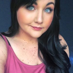 Meet your Posher, Quinn